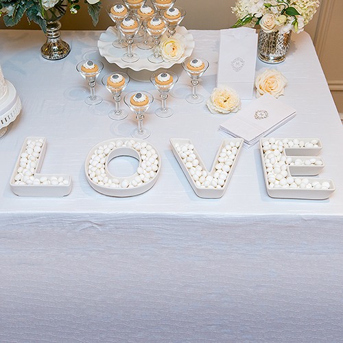 "Love" Plates Set 4977