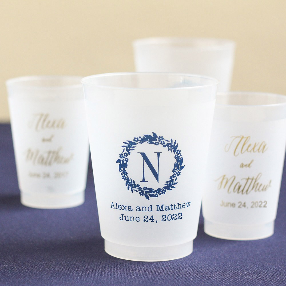 Monogram Frosted Wedding Cups, Modern Wedding Cups, Fancy Elegant Script,  Custom Wedding Cups, Plastic Cups, 16oz Frosted Cups 