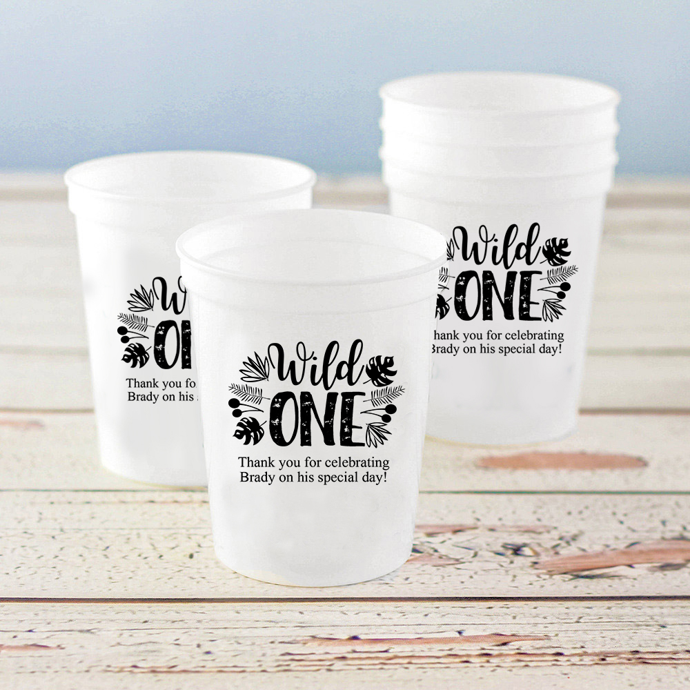Personalized Plastic Stadium Cups, Wedding Plastic Cups, Custom Party Cups,  Monogramed Stadium Cups, Custom Cups, Personalized Favors 